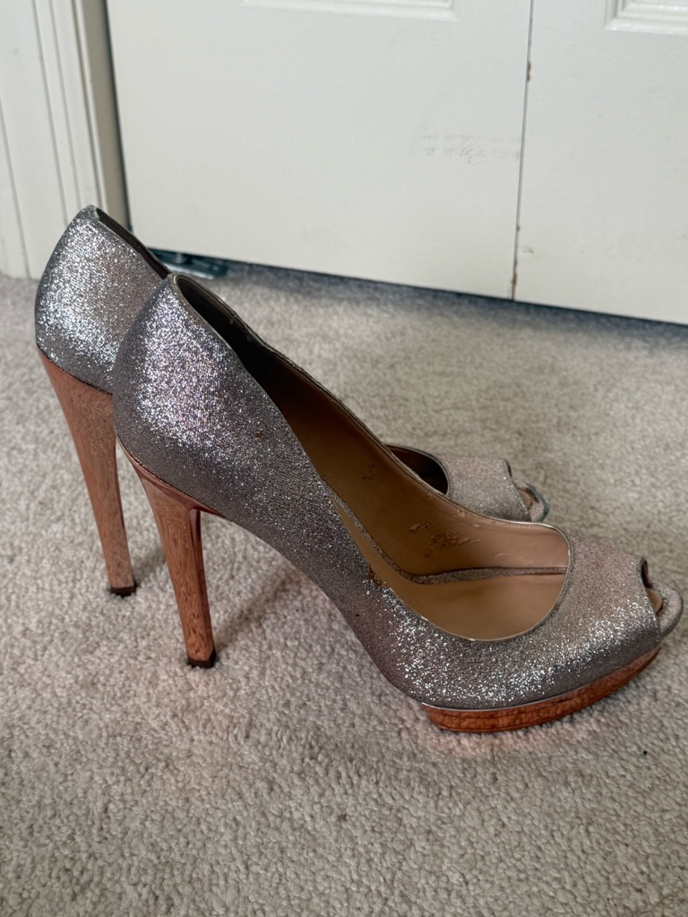 BCBGMaxAzria Silver Glitter Peep-Toe Platform Pumps with Wood-Look Heel Stilleto